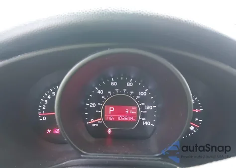 2015 Kia Soul z USA, uszkodzony, nr VIN KNDJN2A2XF7202054